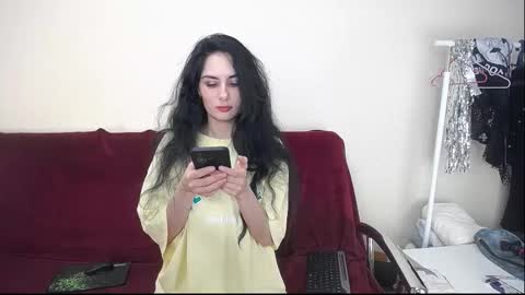 Helen  online show from 12/01/25, 09:53