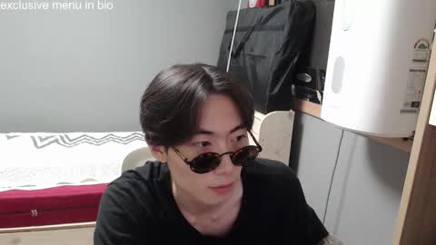 Snapshot of boxman556990 chatting on 09/20/25, 01:50 boxman556990 online show from 09/20/25, 01:50