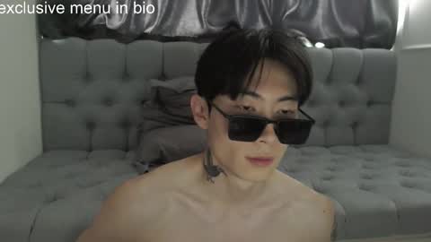 Snapshot of boxman556990 chatting on 11/27/25, 02:24 boxman556990 online show from 11/27/25, 02:24