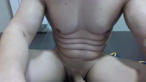 boyhottest online show from 02/05/26, 08:02