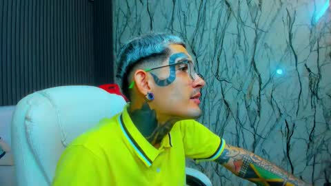 boy_tatto77 online show from 02/07/26, 06:22