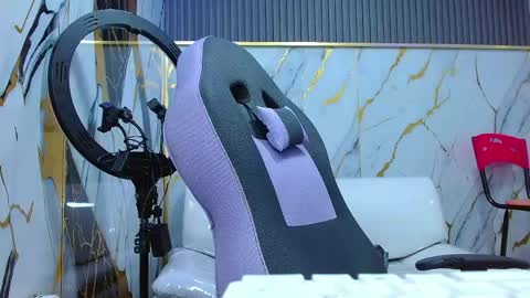 boy_tatto77 online show from 03/23/26, 12:42