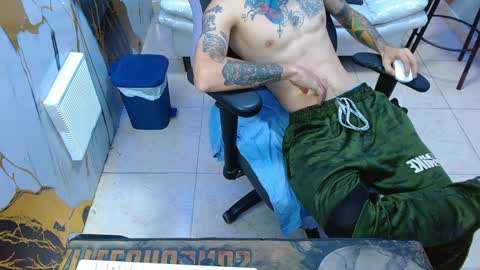 boy_tatto77 online show from 05/15/26, 11:50