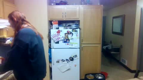 clay online show from 11/26/25, 12:22