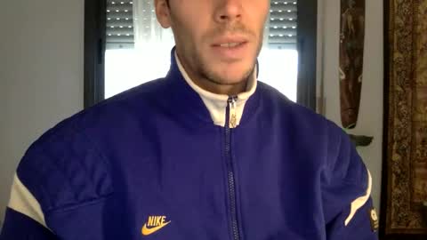 Snapshot of boybcn94 chatting on 12/15/25, 03:27 boybcn94 online show from 12/15/25, 03:27