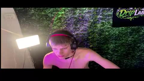 Snapshot of boyblondhetero chatting on 02/10/26, 04:00 boyblondhetero online show from 02/10/26, 04:00