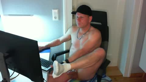 Julian online show from 03/07/25, 09:17