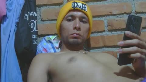 Boy online show from 03/25/26, 01:44