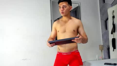 Snapshot of boyhot_mio chatting on 02/20/26, 02:52 boyhot_mio online show from 02/20/26, 02:52