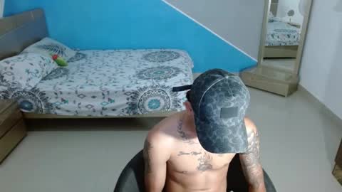 boyhot_sw online show from 02/09/25, 02:28