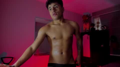 Snapshot of boylatin_777 chatting on 01/15/25, 12:15 miguel online show from 01/15/25, 12:15