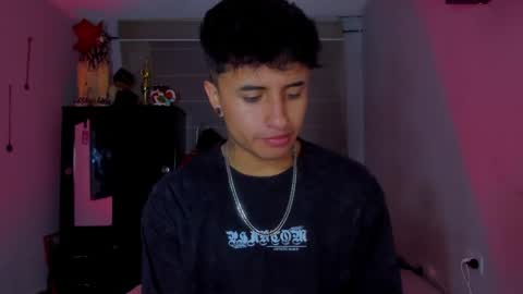 Snapshot of boylatin_777 chatting on 01/23/25, 03:05 miguel online show from 01/23/25, 03:05