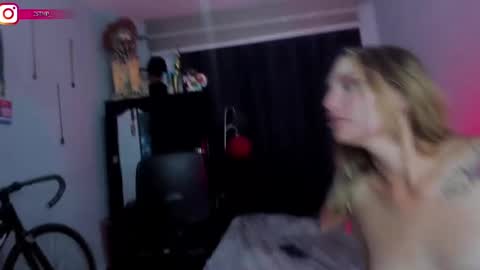 Snapshot of boylatin_777 chatting on 03/12/25, 07:59 miguel online show from 03/12/25, 07:59