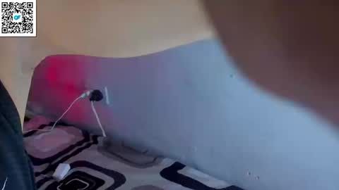 Snapshot of boylatin_777 chatting on 09/10/25, 09:15 miguel online show from 09/10/25, 09:15