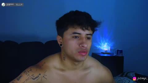 Snapshot of boylatin_777 chatting on 10/21/25, 09:54 miguel online show from 10/21/25, 09:54