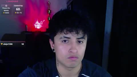 Snapshot of boylatin_777 chatting on 12/16/25, 07:13 miguel online show from 12/16/25, 07:13