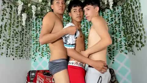 Snapshot of boys4hot_777 chatting on 02/15/25, 10:21 boys4hot_777 online show from 02/15/25, 10:21