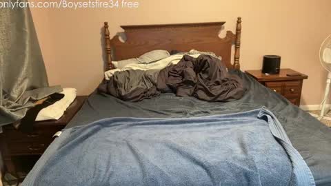 boysetsfire34 online show from 02/10/25, 11:02