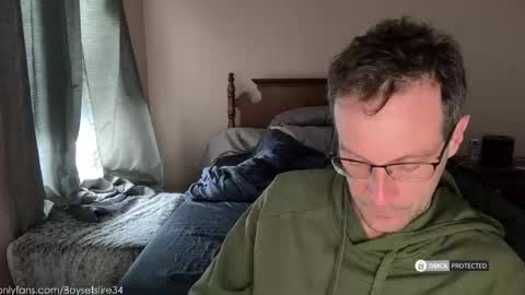 Snapshot of boysetsfire34 chatting on 02/06/26, 05:27 boysetsfire34 online show from 02/06/26, 05:27