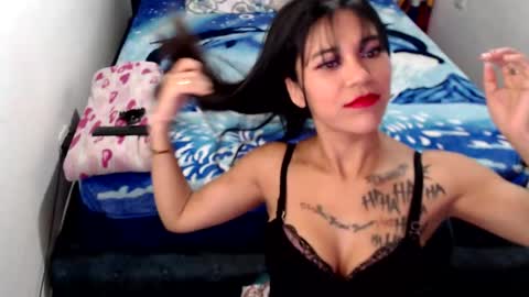 nikky and jeik online show from 02/17/26, 01:24