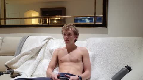 Snapshot of boyyhb chatting on 11/14/25, 04:44 Boyyhb online show from 11/14/25, 04:44