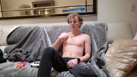 Snapshot of boyyhb chatting on 11/18/25, 01:59 Boyyhb online show from 11/18/25, 01:59