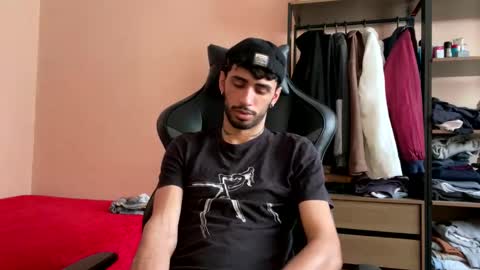 boyzinm2 online show from 12/05/25, 05:42