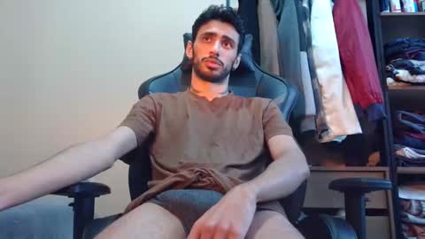 boyzinm2 online show from 06/01/26, 06:53