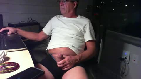 bozou online show from 11/15/25, 04:32