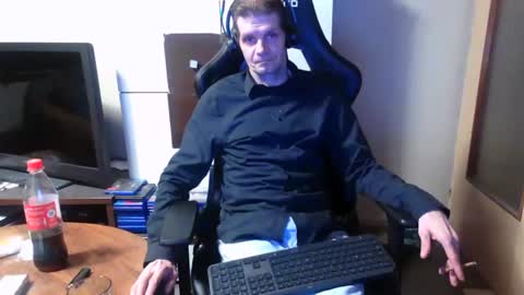 Snapshot of bponie1 chatting on 12/29/24, 01:56 bponie1 online show from 12/29/24, 01:56