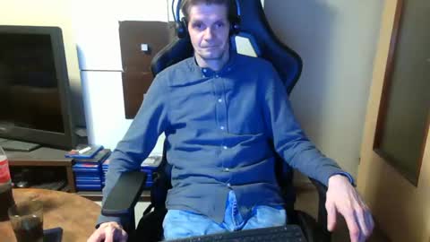 Snapshot of bponie1 chatting on 01/10/25, 11:08 bponie1 online show from 01/10/25, 11:08