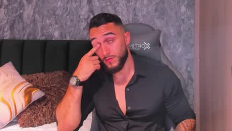 instagramBrad mayers1twittermayersbrad online show from 11/19/25, 02:11