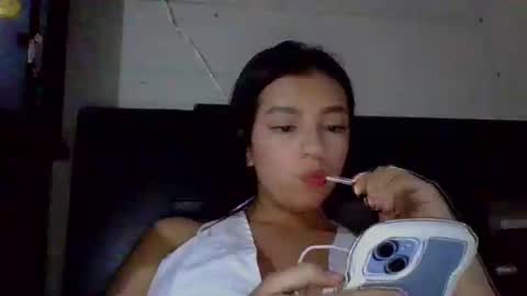 brad_and_emma293215 online show from 10/01/25, 11:22