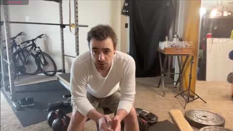 Snapshot of brad_bounce chatting on 01/10/26, 04:03 Brad Ballsy online show from 01/10/26, 04:03