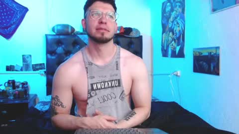 brad hot boy online show from 01/04/25, 04:22