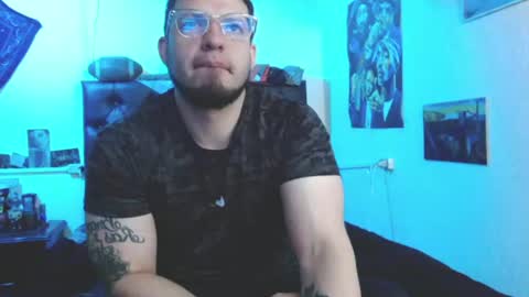 brad hot boy online show from 06/18/26, 04:00