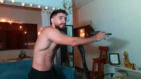 Bradley Martinez online show from 01/28/25, 11:39