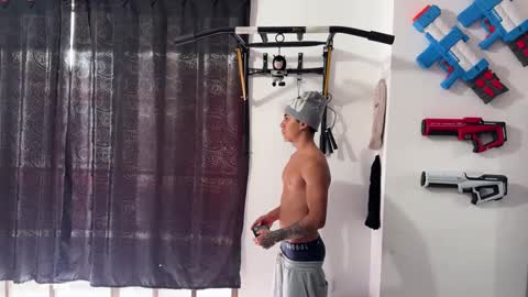 Bradley Strong online show from 10/09/25, 04:16