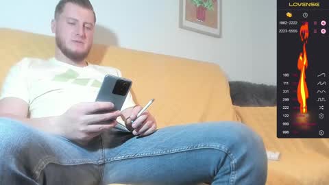 Snapshot of bradryder__ chatting on 12/05/24, 12:11 Call me Alex online show from 12/05/24, 12:11