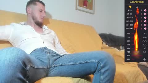 Snapshot of bradryder__ chatting on 12/14/24, 06:20 Call me Alex online show from 12/14/24, 06:20