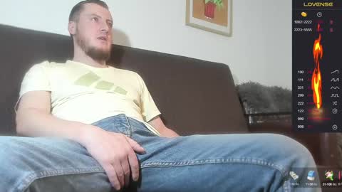 Snapshot of bradryder__ chatting on 02/06/25, 10:48 Call me Alex online show from 02/06/25, 10:48