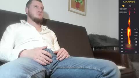 Snapshot of bradryder__ chatting on 02/11/25, 11:33 Call me Alex online show from 02/11/25, 11:33