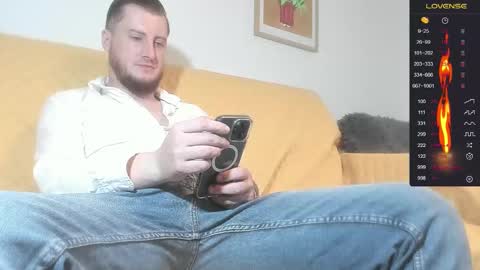 Snapshot of bradryder__ chatting on 03/02/25, 11:18 Call me Alex online show from 03/02/25, 11:18