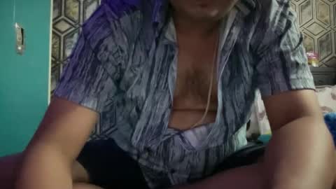 Snapshot of brahminhugedick chatting on 10/27/25, 06:45 Klaus online show from 10/27/25, 06:45