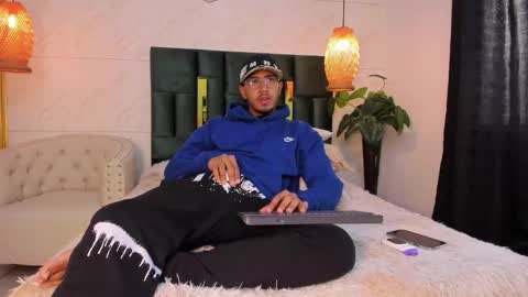 Brand  online show from 11/17/25, 12:33