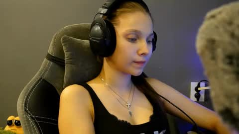 Alice online show from 12/16/25, 04:23