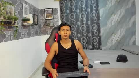 brandom_brook online show from 05/17/26, 04:21