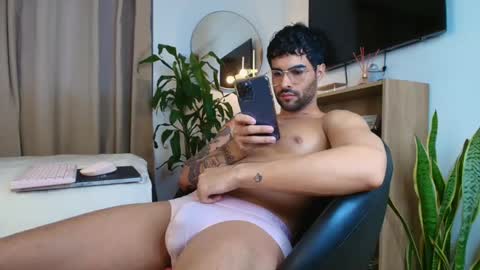 Snapshot of brandonandnat chatting on 03/10/25, 12:29 Brandon and Nath online show from 03/10/25, 12:29