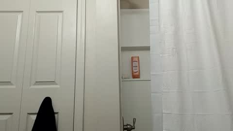 Snapshot of brandonchampagne7 chatting on 11/30/25, 10:25 brandonchampagne7 online show from 11/30/25, 10:25