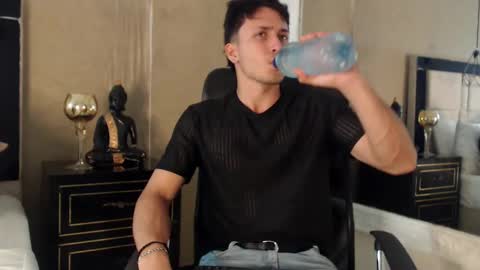 Snapshot of brandoncolee chatting on 02/06/25, 01:10 BrandonCole online show from 02/06/25, 01:10